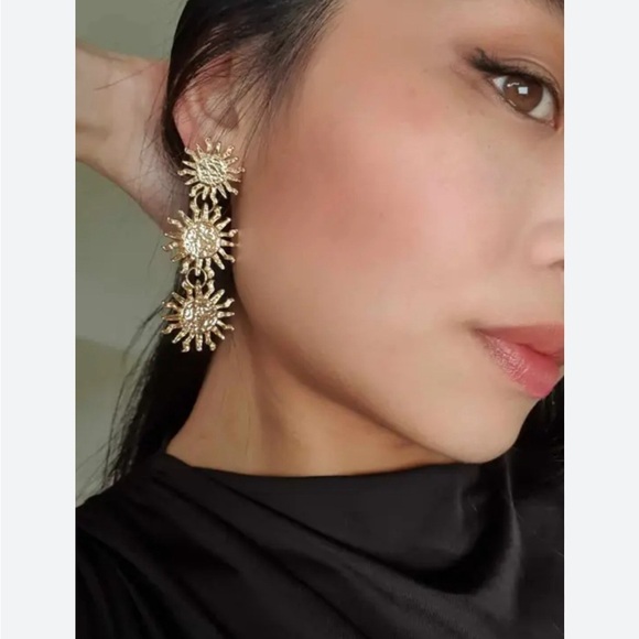 Zara. Gold Triple Sun Earrings - Picture 3 of 14